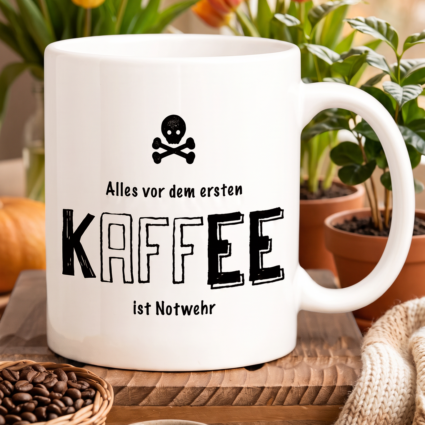 Keramik-Tasse „Alles vor dem ersten Kaffee ist Notwehr“ | Lustige Kaffeetasse mit Totenkopf