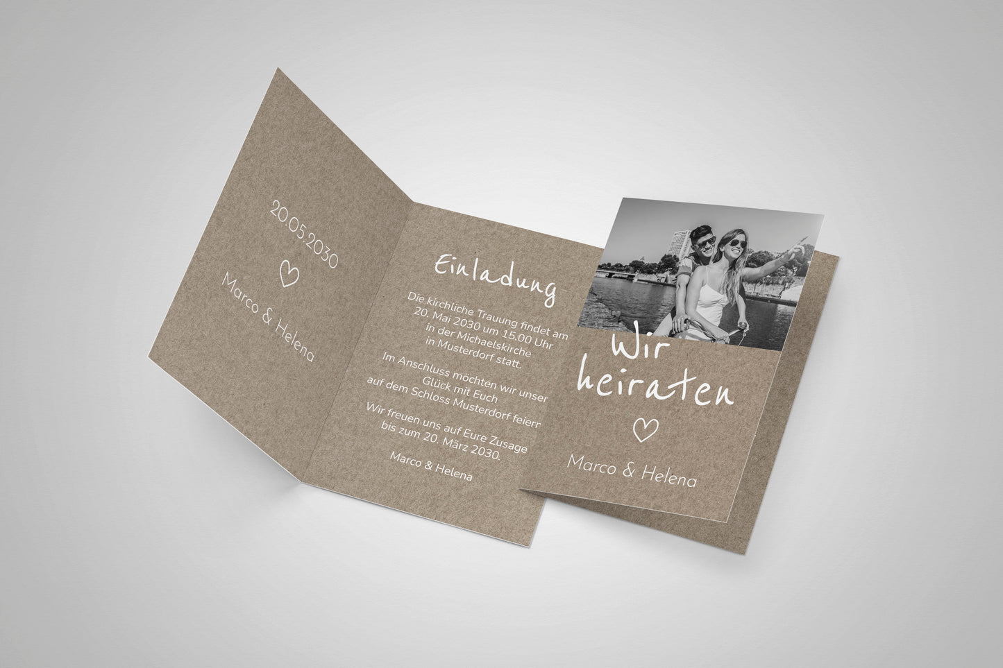 Einladungskarte zur Hochzeit: Rustikal mit Foto - Klappkarte hochformat