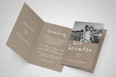 Rustikale Hochzeitseinladung – Klappkarte Hochformat mit Foto, naturfarben & Vintage Stil - Individuelle Einladung