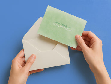 Einladung Zur Kommunion – Grüne Klappkarte mit Schraffur & Farbverlauf weiß - Individuelle Einladung