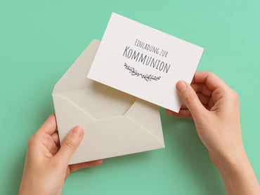 Einladung Kommunion – Elegante Einladungskarte Postkarte Olivenzweig weiß