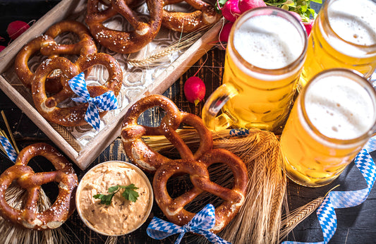 Oktoberfest zuhause – mit der richtigen Einladung wird Deine Wies´n legendär