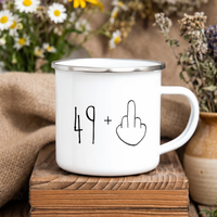 Lustige Emaille Tasse 50 Geburtstag Mittelfinger, Witziges Geschenk 50er Spruch, Personalisierte Retro Kaffeetasse 49+ Becher Büro