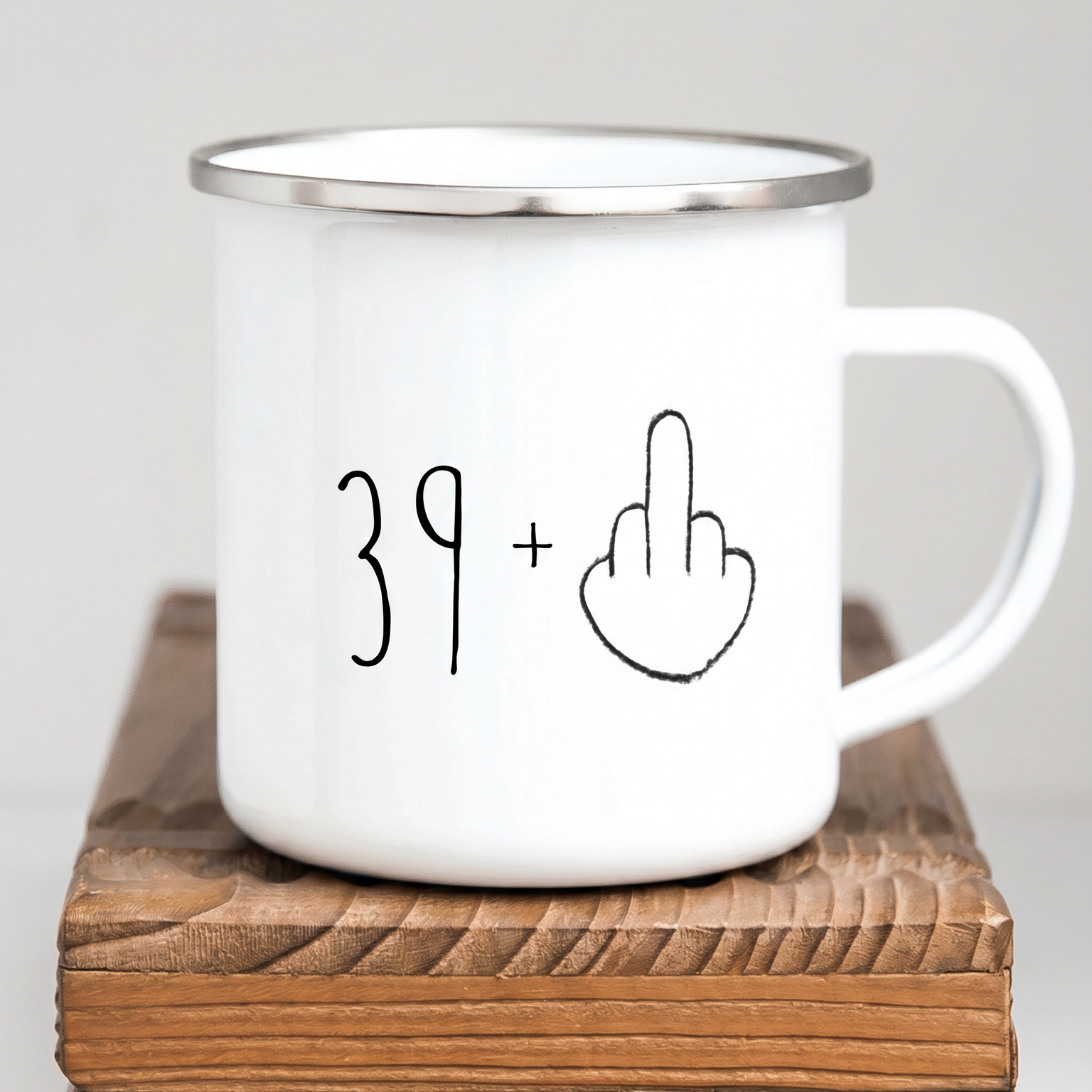 Lustige Emaille Tasse 40 Geburtstag Mittelfinger, Witziges Geschenk 40er Spruch, Personalisierte Retro Kaffeetasse 39+ Becher Büro - Individuelle Einladung