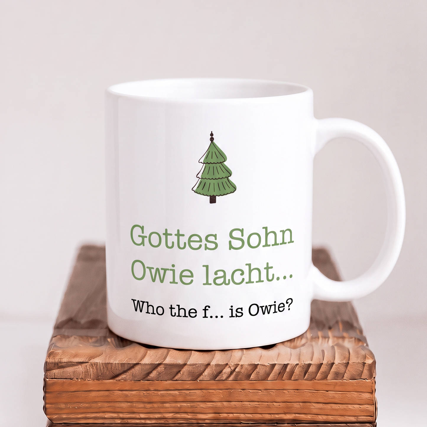 Keramik Tasse Weihnachten „Gottes Sohn – Owie lacht“ – Lustige Weihnachtstasse