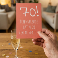 70. Geburtstag Karte – Lustige Geburtstagskarte 70 Jahre | Besondere Postkarte zum Geburtstag - Individuelle Einladung