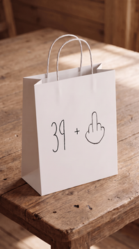 Geschenktüte „39+ Mittelfinger“ – Lustige Geschenkverpackung zum 40. Geburtstag