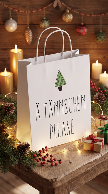 Geschenktüte Weihnachten „Ä Tänzchen please“ – Lustige Geschenkverpackung mit Tannenbaum-Motiv
