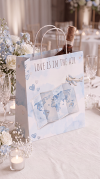 Geschenktüte Hochzeit – Love is in the air | Kraftpapier