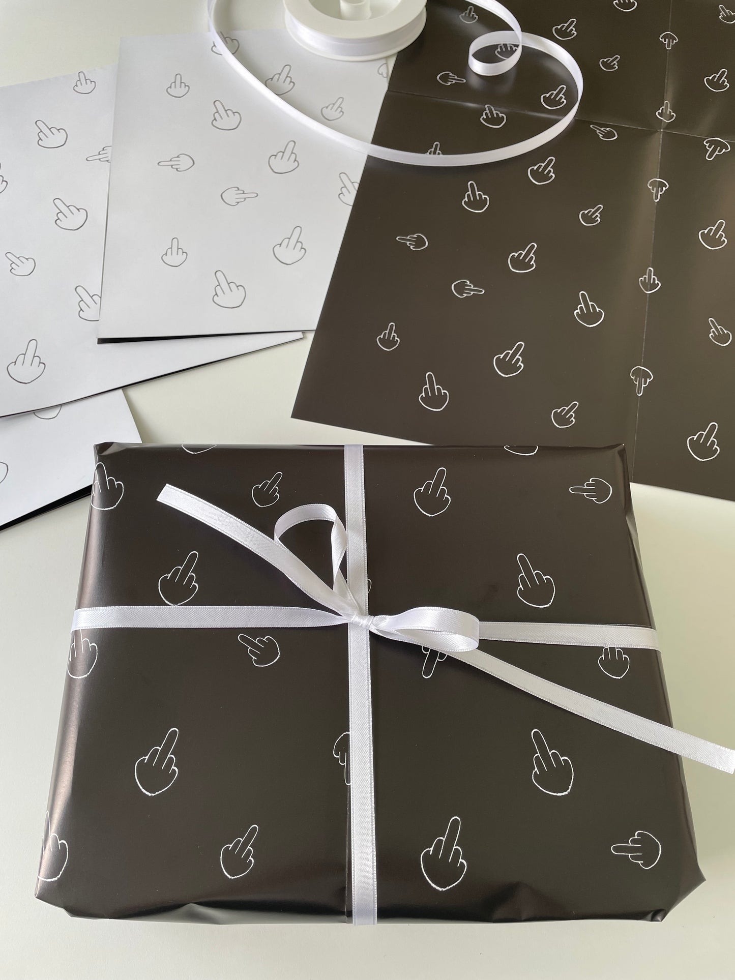 Lustiges Geschenkpapier 3er Set Mittelfinger, Geburtstag Geschenkpapier, Grußkarten mit Umschlägen
