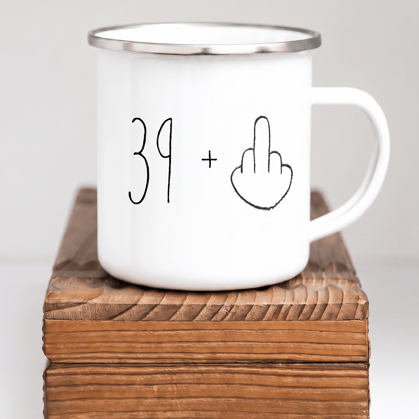Lustige Emaille Tasse 40 Geburtstag Mittelfinger, Witziges Geschenk 40er Spruch, Personalisierte Retro Kaffeetasse 39+ Becher Büro