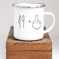 Lustige Emaille Tasse 50 Geburtstag Mittelfinger, Witziges Geschenk 50er Spruch, Personalisierte Retro Kaffeetasse 49+ Becher Büro
