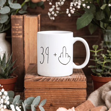 Lustige Keramik Tasse 40 Geburtstag Mittelfinger, Witziges Geschenk 40er Spruch, retro Kaffeetasse 39+ Becher