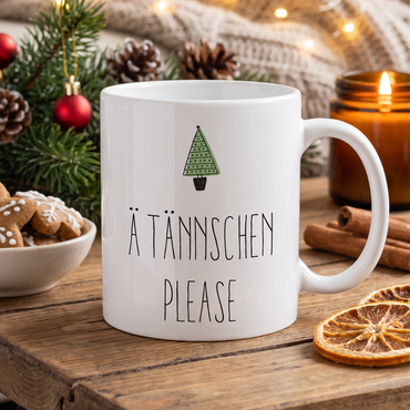 Keramik Tasse Weihnachten „Ä Tännschen please“ – Lustige Weihnachtstasse