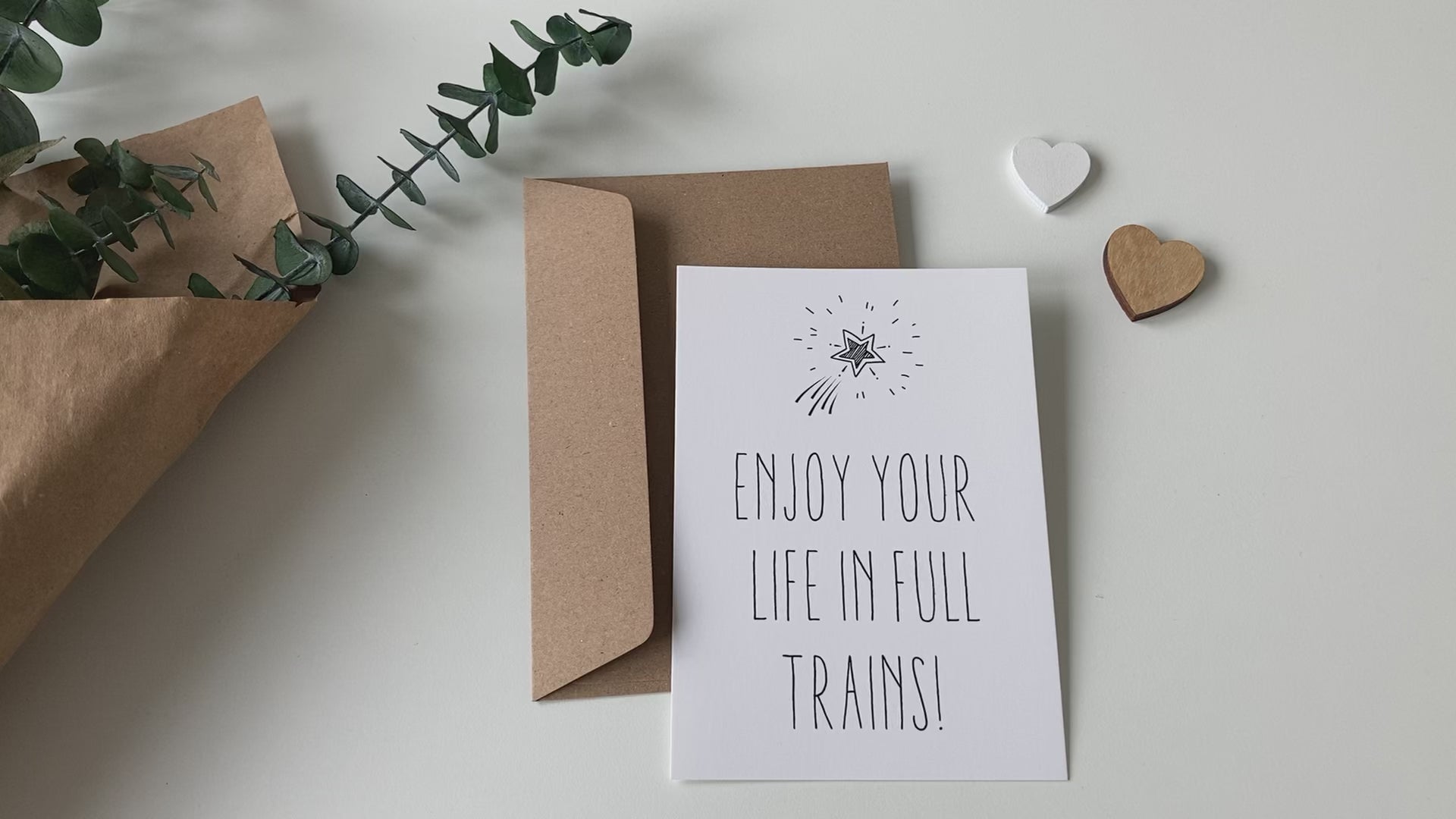 Geburtstags- Postkarte: Enjoy your life in full trains
