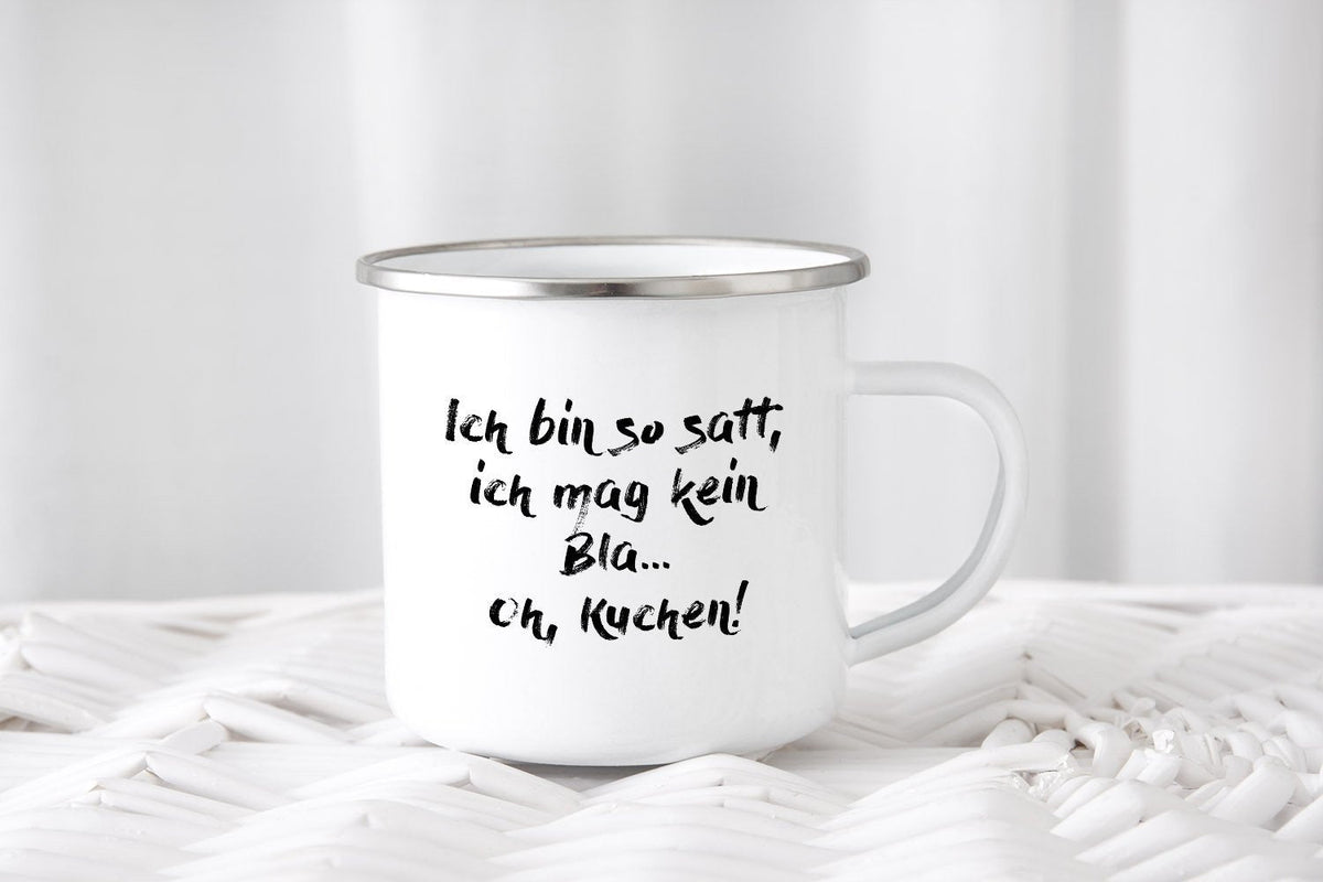 Emaille Tasse Spruch – Lustige Kaffeetasse mit Kuchenspruch, Retro & Robust